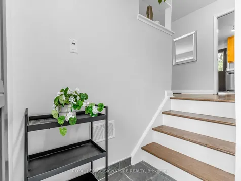 23 Ballymena Court Toronto ON M3C 2B8