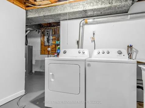23 Ballymena Court Toronto ON M3C 2B8