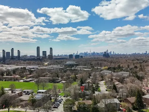23 Ballymena Court Toronto ON M3C 2B8
