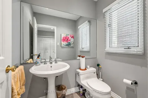 339 Cortleigh Boulevard Toronto ON M5N 1R2