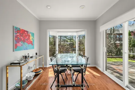 339 Cortleigh Boulevard Toronto ON M5N 1R2