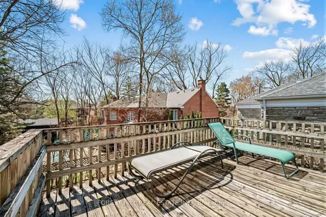 339 Cortleigh Boulevard Toronto ON M5N 1R2