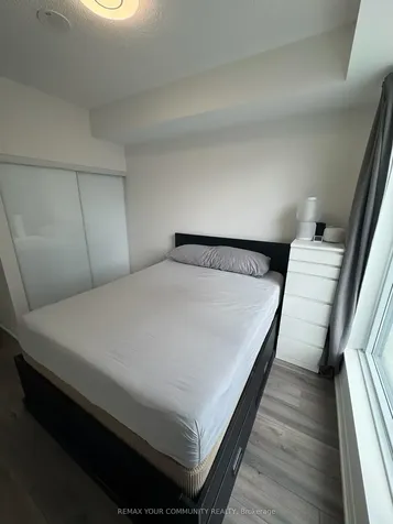 50 Ann O'reilly Road Toronto ON M5J 0C9