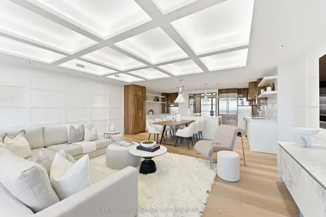 330 Richmond Street W Toronto ON M5V 0M4