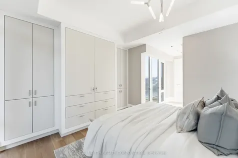 330 Richmond Street W Toronto ON M5V 0M4