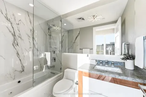 330 Richmond Street W Toronto ON M5V 0M4