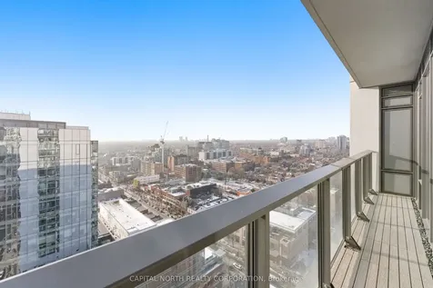 330 Richmond Street W Toronto ON M5V 0M4