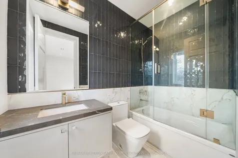192 Lord Seaton Road Toronto ON M2P 1K9