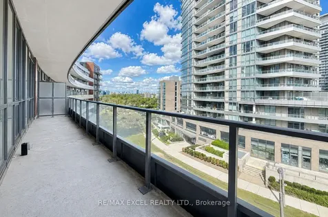 38 Forest Manor Road Toronto ON M2J 0H4