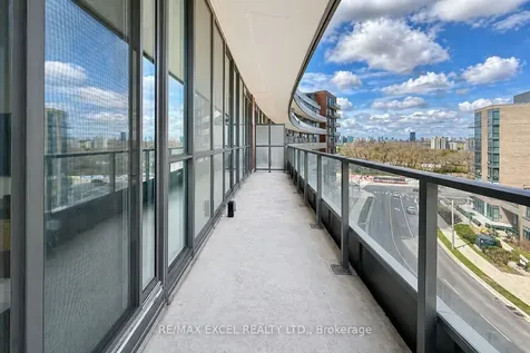 38 Forest Manor Road Toronto ON M2J 0H4