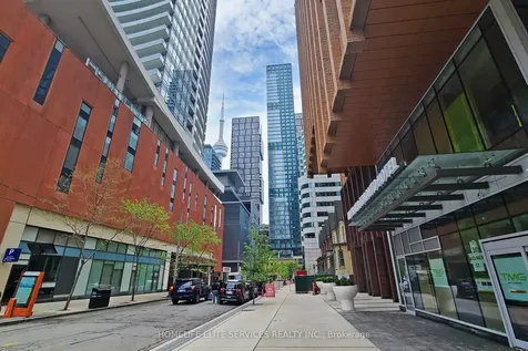 327 King Street W Toronto ON M5V 0W7