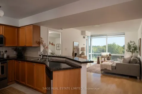 3830 Bathurst Street Toronto ON M3H 6C5