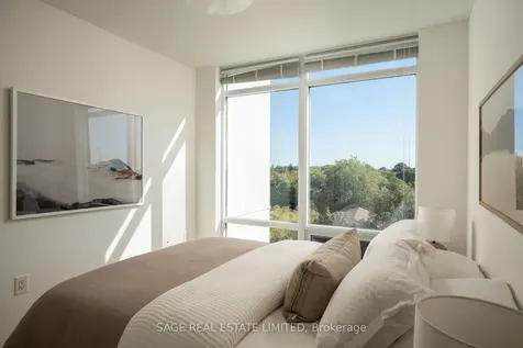 3830 Bathurst Street Toronto ON M3H 6C5