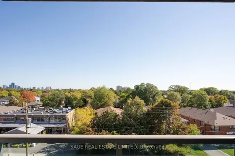3830 Bathurst Street Toronto ON M3H 6C5