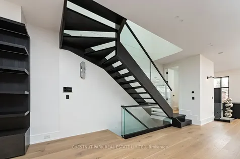 232 Snowdon Avenue Toronto ON M4N 2B3