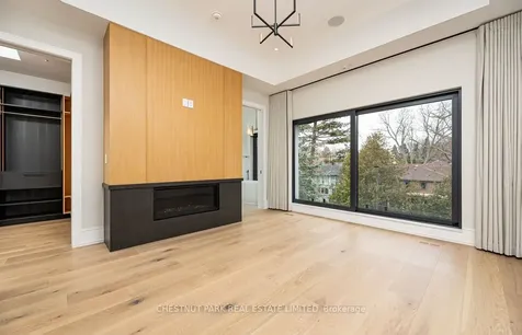 232 Snowdon Avenue Toronto ON M4N 2B3