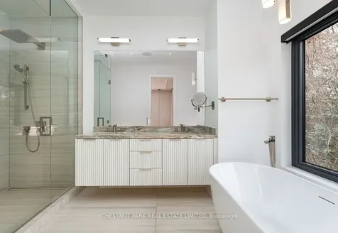 232 Snowdon Avenue Toronto ON M4N 2B3