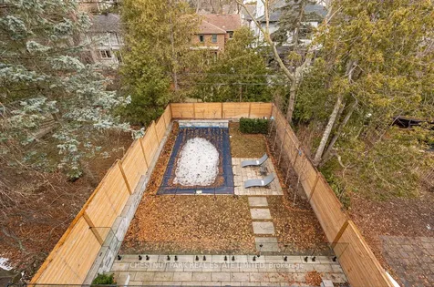 232 Snowdon Avenue Toronto ON M4N 2B3