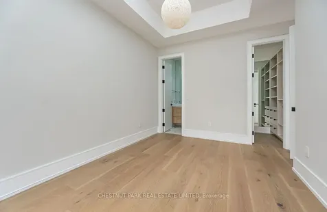 232 Snowdon Avenue Toronto ON M4N 2B3