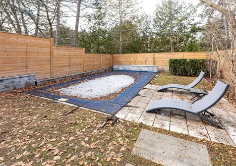 232 Snowdon Avenue Toronto ON M4N 2B3