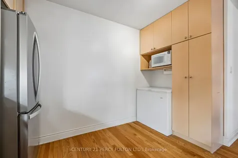 1 Rean Drive Toronto ON M2K 3C1