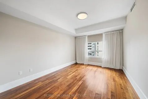 660 Sheppard Avenue E Toronto ON M2K 3E5