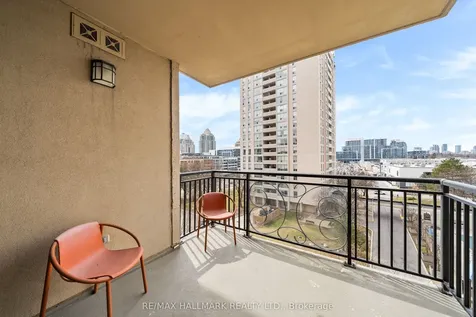 660 Sheppard Avenue E Toronto ON M2K 3E5