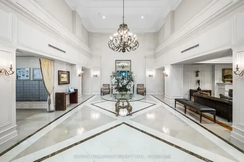 660 Sheppard Avenue E Toronto ON M2K 3E5