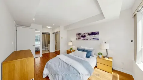111 Elizabeth Street Toronto ON M5G 1P7