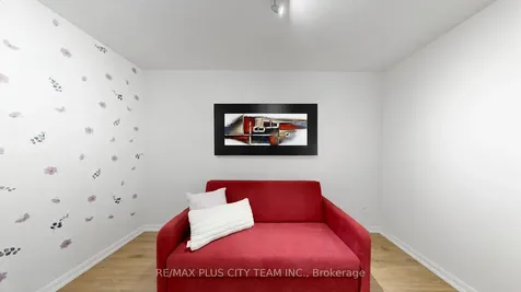 111 Elizabeth Street Toronto ON M5G 1P7