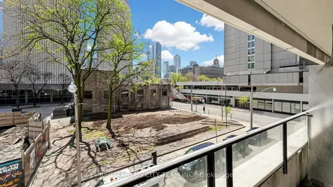 111 Elizabeth Street Toronto ON M5G 1P7