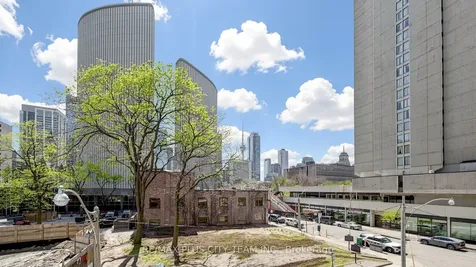 111 Elizabeth Street Toronto ON M5G 1P7