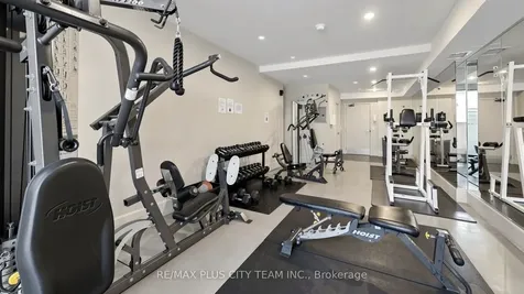 111 Elizabeth Street Toronto ON M5G 1P7