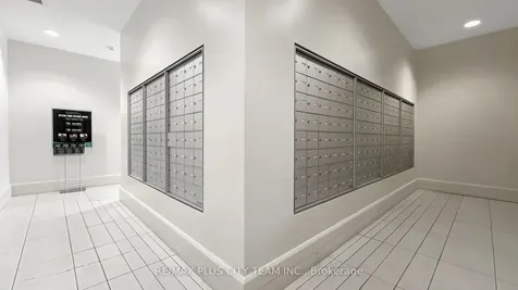 111 Elizabeth Street Toronto ON M5G 1P7