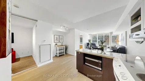 111 Elizabeth Street Toronto ON M5G 1P7