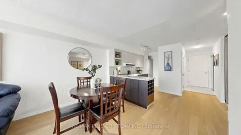 111 Elizabeth Street Toronto ON M5G 1P7