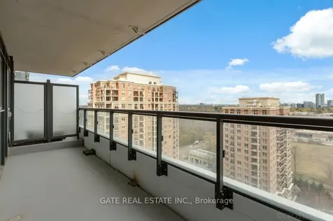 20 Inn On The Park Drive Toronto ON M3C 0P8