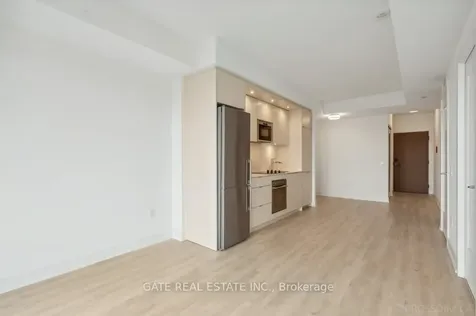 20 Inn On The Park Drive Toronto ON M3C 0P8