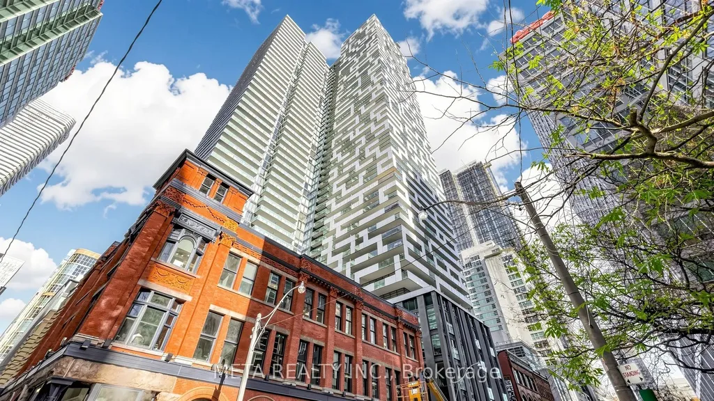 25 Richmond Street E Toronto ON M5C 0A6
