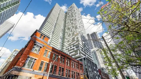 25 Richmond Street E Toronto ON M5C 0A6