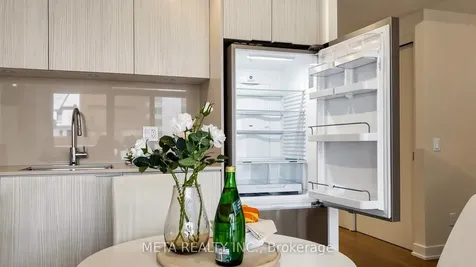 25 Richmond Street E Toronto ON M5C 0A6