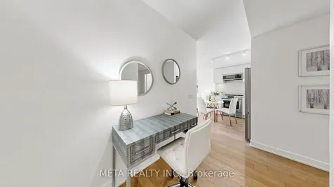 25 Richmond Street E Toronto ON M5C 0A6
