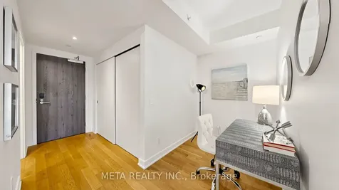 25 Richmond Street E Toronto ON M5C 0A6