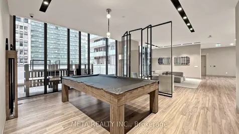 25 Richmond Street E Toronto ON M5C 0A6
