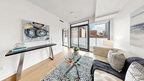 25 Richmond Street E Toronto ON M5C 0A6