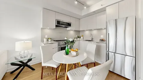 25 Richmond Street E Toronto ON M5C 0A6