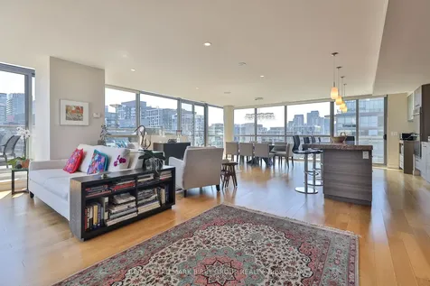 55 Stewart Street Toronto ON M5V 2V1