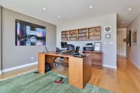 55 Stewart Street Toronto ON M5V 2V1