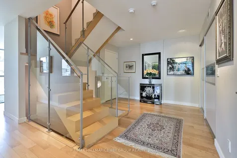 55 Stewart Street Toronto ON M5V 2V1