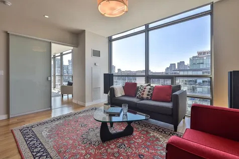 55 Stewart Street Toronto ON M5V 2V1